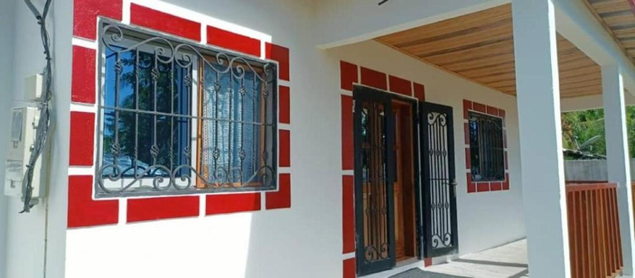 La Maison Du Voyageur Kribi Exterior foto